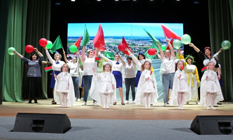 На Зельвенщине определили самые творческие коллективы учреждений и организаций района