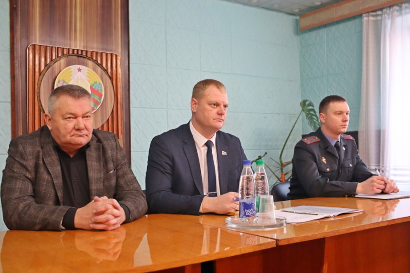 На Зельвенщине проходит Единый день информирования