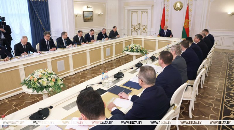 Александр Лукашенко собрал совещание по новой системе регулирования цен