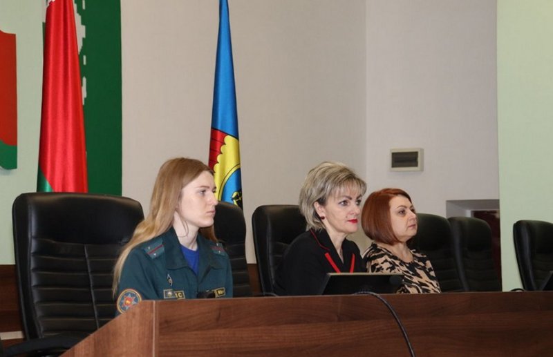 Требование жизни  знание основных правил Состоялось заседание Школы социального работника