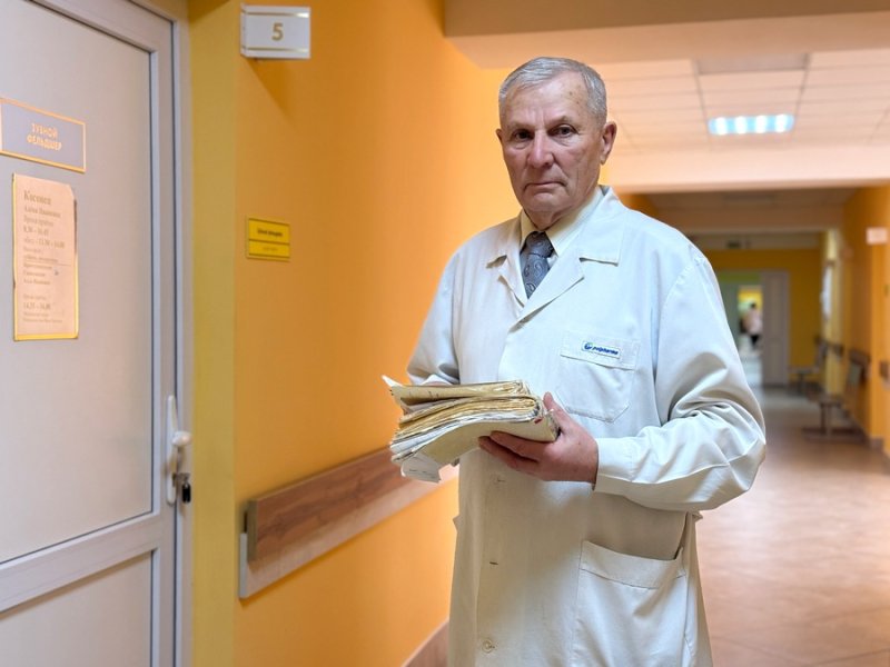  гады  у медыцыне Прафесйны  жыццёвы шлях урача Канстанцна Цюхая