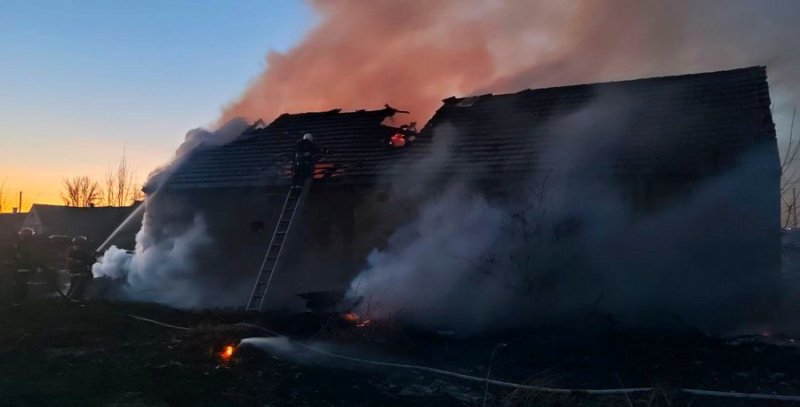 Палил траву а сжег сарай Об опасности выжигания сухой  растительности