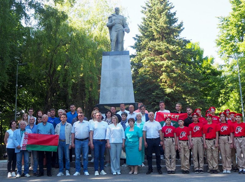 Вместе с белорусскими коллегами редакция зеленоградской газеты Волна ведёт поиск родственников солдат и офицеров