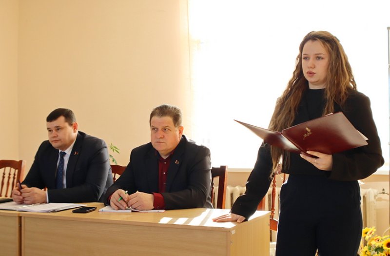 Единый день информирования проходит на Зельвенщине