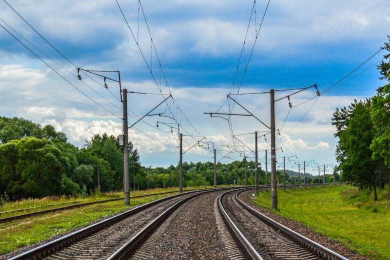 О безопасности на объектах железнодорожного транспорта рассказывает участковый инспектор милиции Вадим Сёмуха