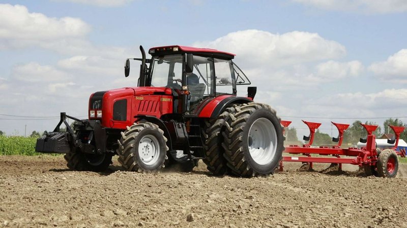 Внимание  на тракторную и самоходную технику Знакомим с особенностями профилактического мероприятия