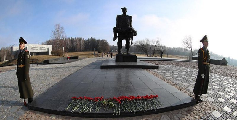 Мы сгорели живыми в огне  марта в Беларуси отдают дань памяти жертвам трагедии в Хатыни