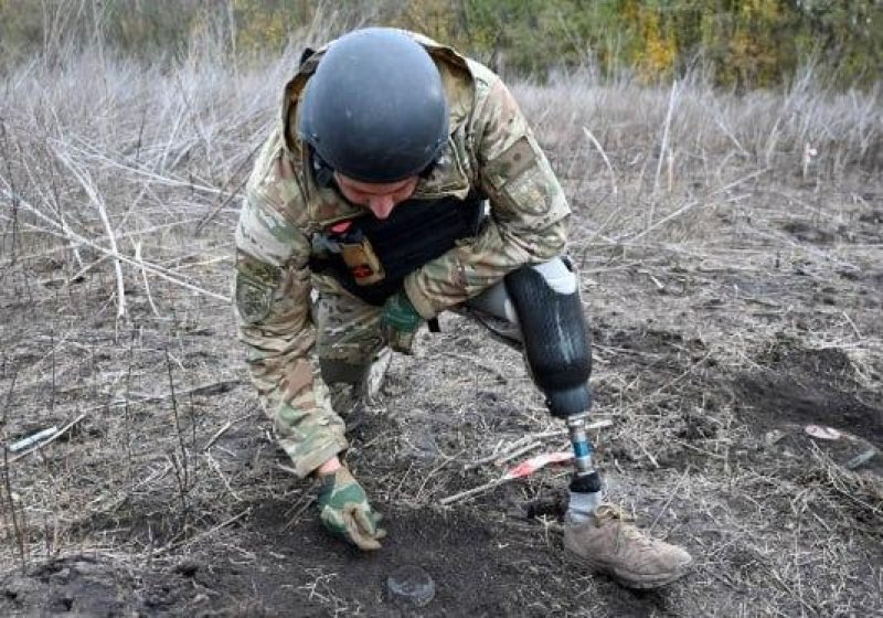 По минному полю ходят Поляки и прибалты сражаясь с несуществующей угрозой со стороны Беларуси подвергают опасности своих же людей