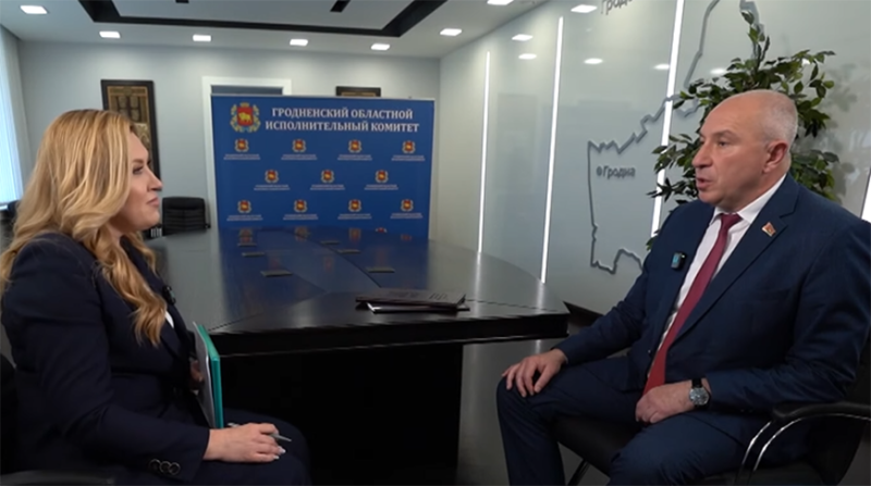 Юрий Караев о посевной в Гродненской области первые по вспашке хорошо идем по подкормке и севу