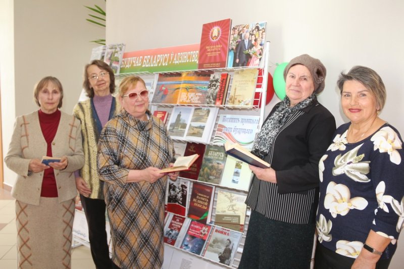 Байцам спяваем рэквем Да годдзя Вялкай Перамог пажылыя зэльвенцы згадал паэзю ваеннай тэматык