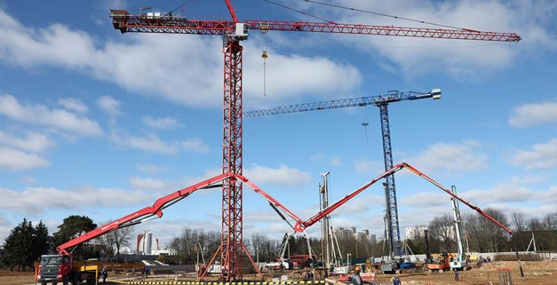 Александр Лукашенко во время субботника высадит деревья в парке Народного единства