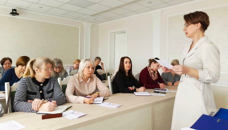 Семинарсовещание с кадровыми работниками организаций района прошел в Зельвенском райисполкоме