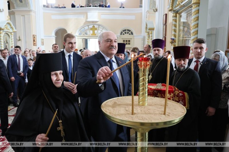 Александр Лукашенко отметил символизм того что праздник Пасхи совпал у православных и католиков