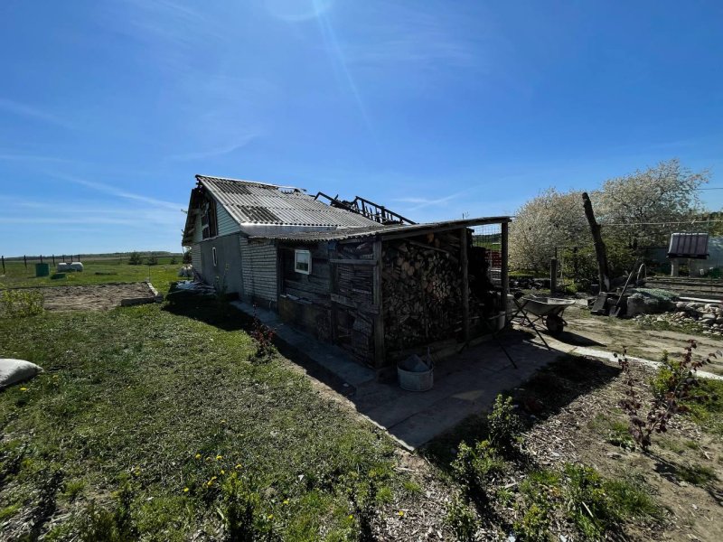 Спасатели ликвидировали пожар в деревне Вишневка