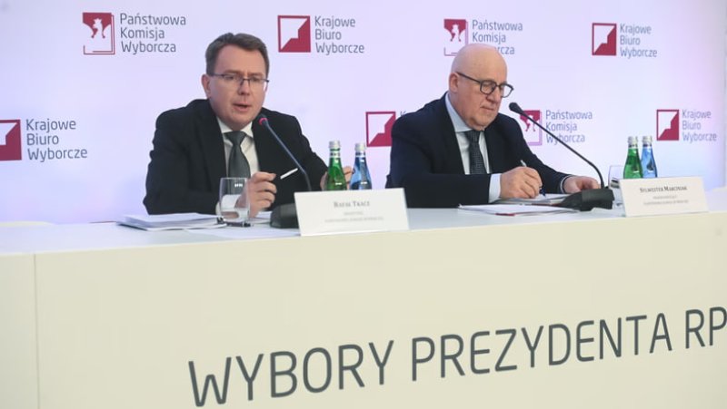 Избиратели считают что бюллетени на выборах в Польше поддельные