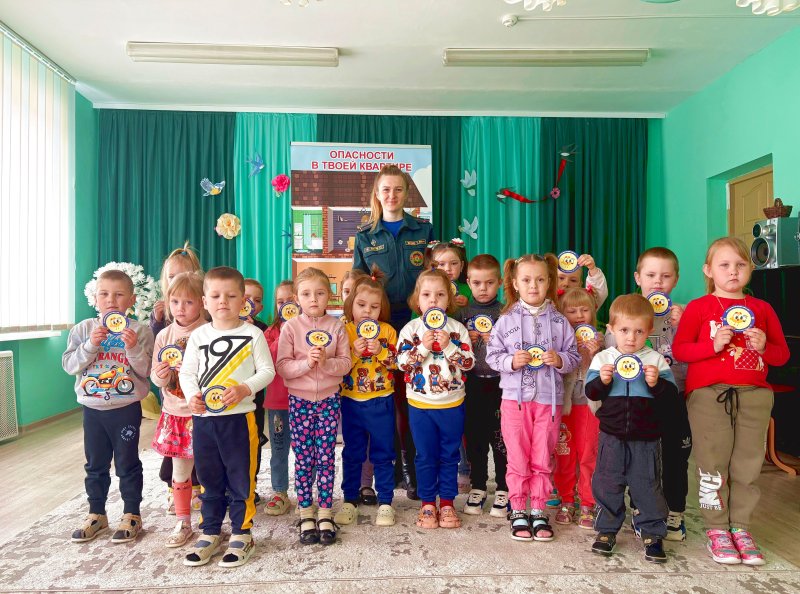 Как самые маленькие граждане учатся безопасности В ДЦРР агрогородка Елка прошёл необычный урок