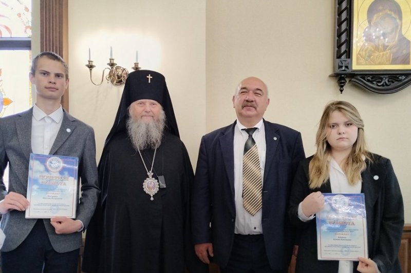 Одаренные и талантливые юные зельвенцы стали стипендиатами  Белорусского фонда мира