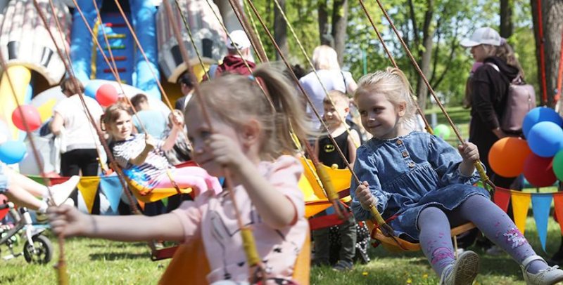 Мы видим в вас наше будущее Александр Лукашенко поздравил юных соотечественников с Днем защиты детей