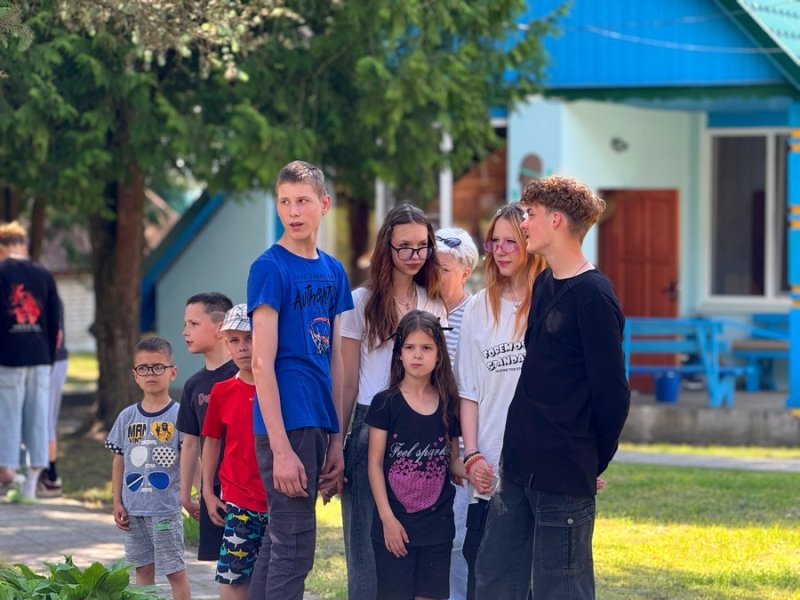 Голубая волна встречает отдыхающих Как принимают первую смену проинспектировал глава района Денис Ольшевский