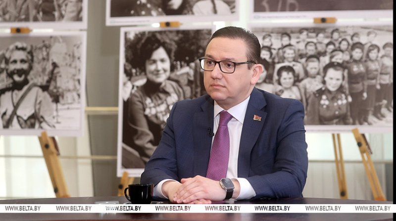 Новшества контакты формат Владимир Перцов о масштабировании форума медийного сообщества