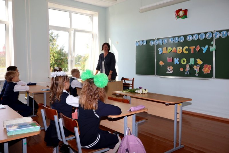 Школы и гимназии Беларуси начинают прием детей в е классы