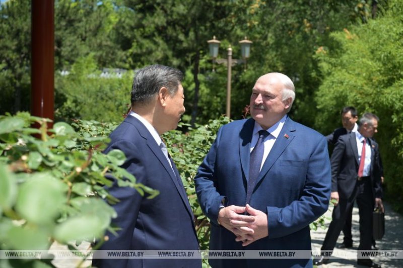 Александр Лукашенко и Си Цзиньпин провели встречу в Пекине