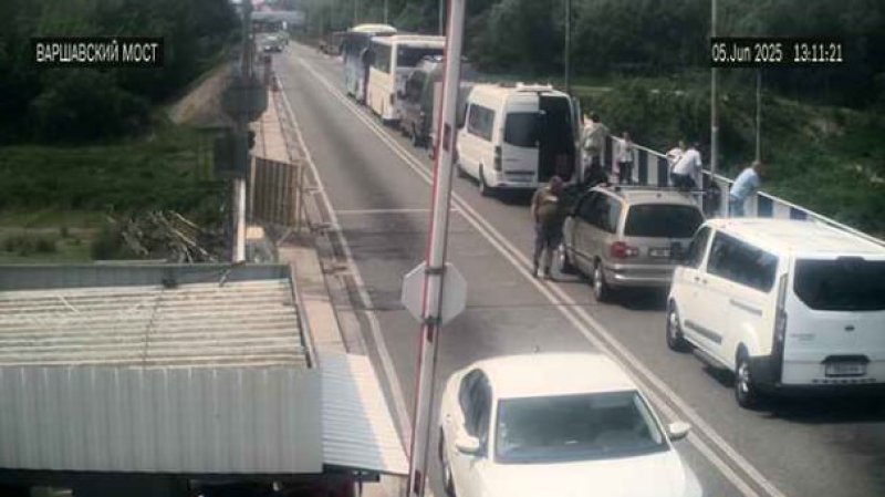 Польская сторона прекратила принимать автобусы