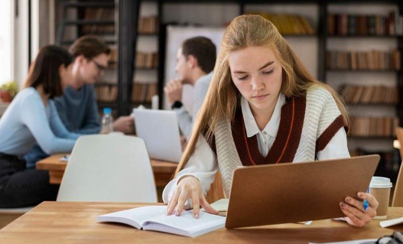 Какие самые популярные специальности в колледжах рассказали в Министерстве образования