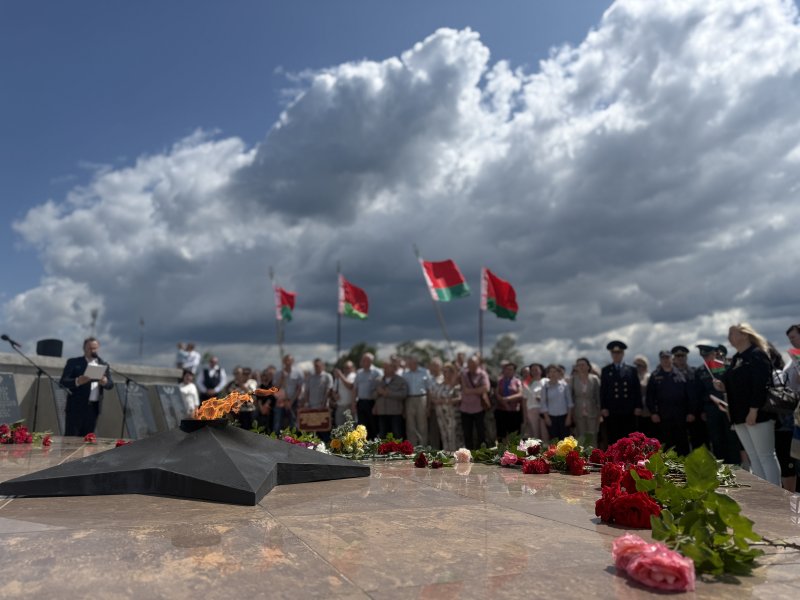 В Зельве состоялся митинг приуроченный ко Дню всенародной памяти жертв Великой Отечественной войны и геноцида белорусского народа