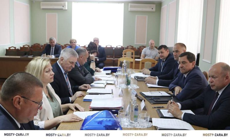 Малые регионы  большие возможности В Мостах обсудили вопросы подготовки Съезда малых городов