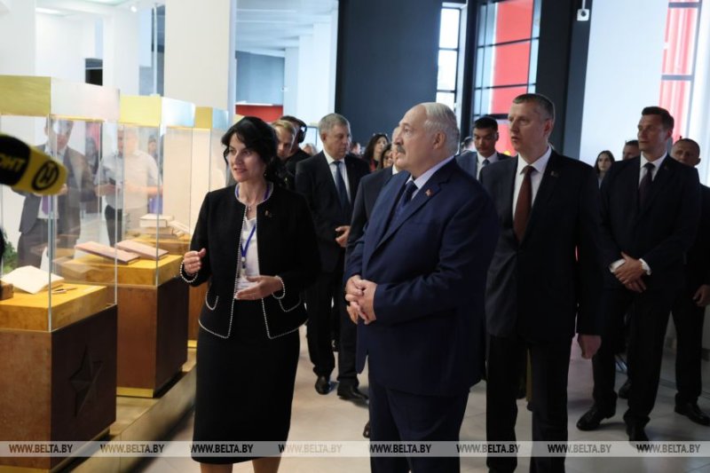 Александр Лукашенко принял участие в открытии музея Славы Могилевщины