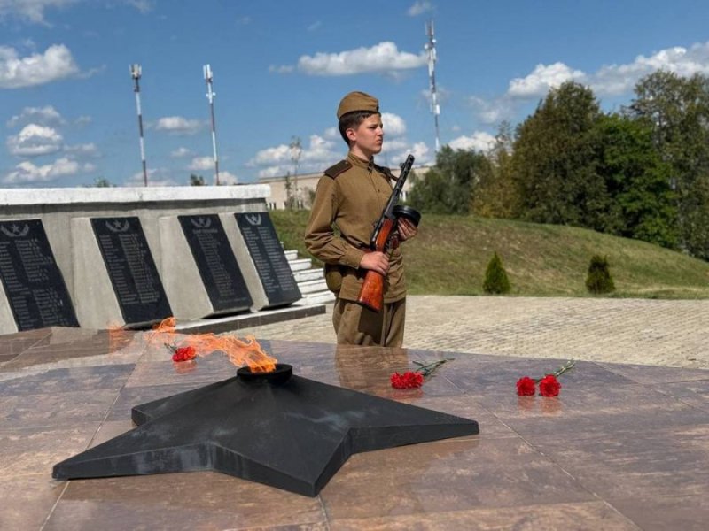 ФОТОФАКТ в ю годовщину освобождения Зельвенщины от немецкофашистских захватчиков почтили память погибших воинов