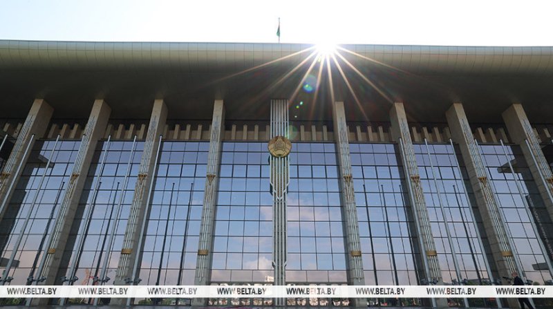 Александр Лукашенко В налоговой сфере нужно обеспечивать баланс интересов государства и хозяйствующих субъектов