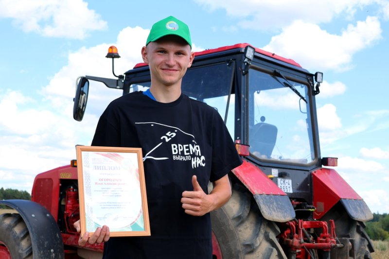 На Зельвенщине чествуют передовиков кормозаготовительной кампании