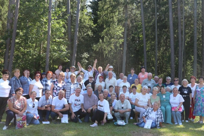 Команда задорных оптимистов из числа зельвенцев золотого возраста поучаствовала в межрегиональном турслете Золотое время жизни