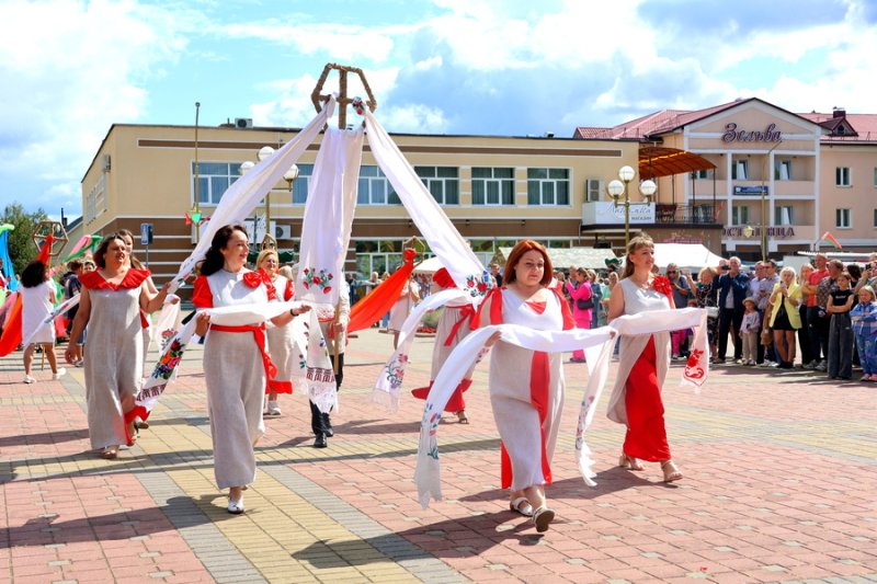 Позельвенски гостеприимно открыт брендовый праздник Ганненск крмаш