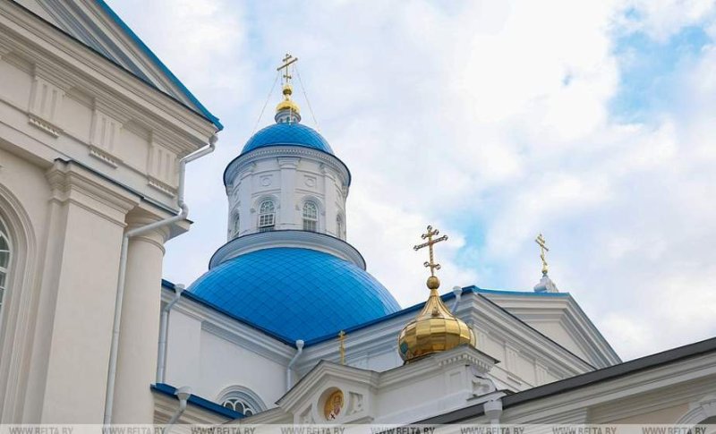Александр Лукашенко о религиозных центрах надо понемножку помогать всем чтобы сохранить мир и покой в Беларуси