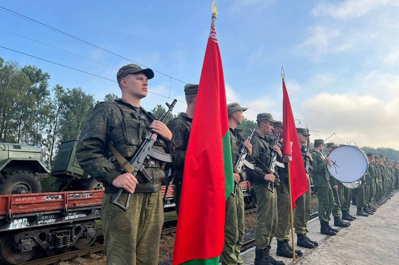 Белорусские военные вернулись из России после масштабных учений Запад