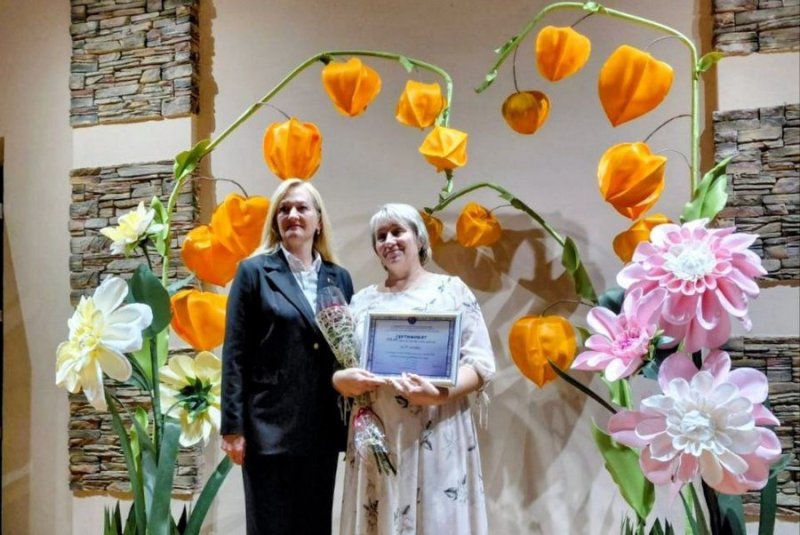 Социальный работник Марина Стецко достойно представила Зельвенщину на областном конкурсе в Лиде