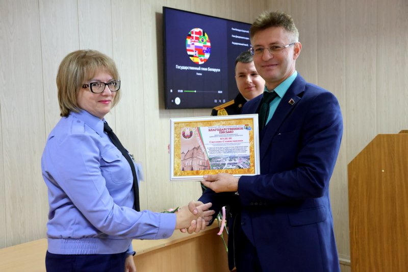 На страже порядка В Зельве отметили ю годовщину со Дня образования подразделений охраны МВД