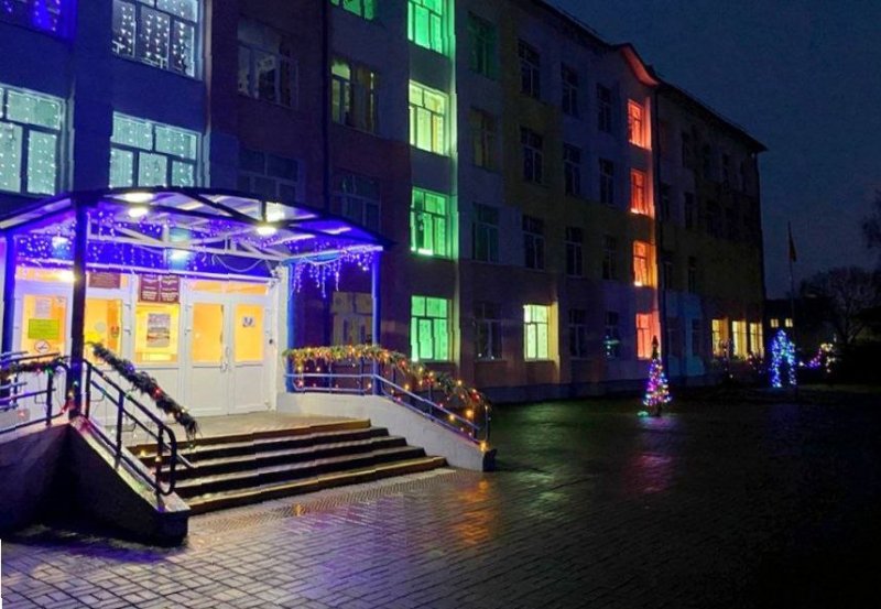 Креативим  поновогоднему Приглашаем поучаствовать в конкурсе на лучшее новогоднее оформление фасадов