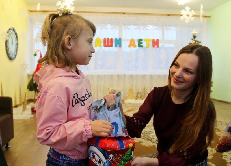 Новогодний марафон благотворительной акции Наши дети объединяет в благотворительности зельвенцев