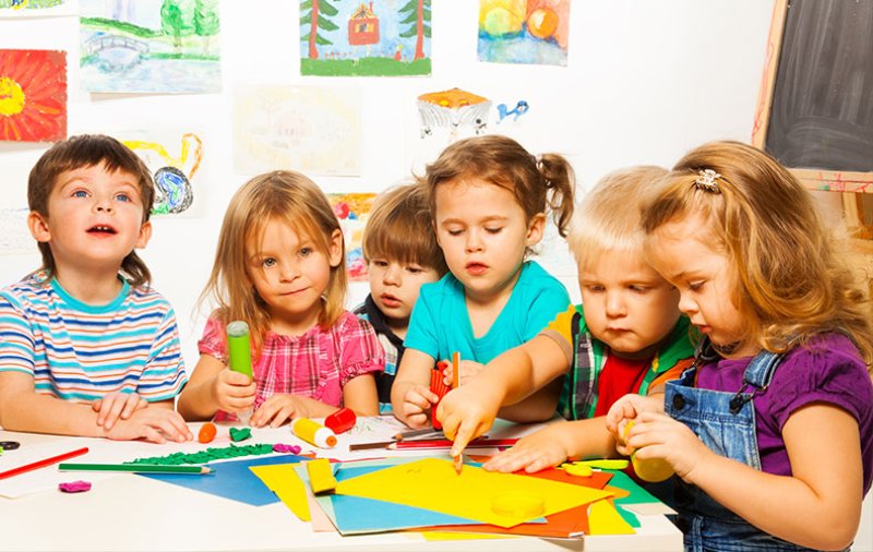 Поставить ребенка на очередь в детский сад теперь можно онлайн на портале ЕПаслуга