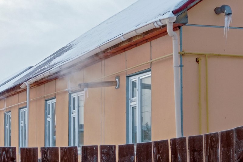 О мерах по профилактике обмерзания оголовков дымовых каналов и их закупорки