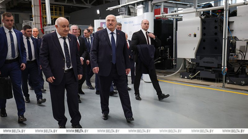 Бежать на полшага впереди Лукашенко поставил задачу перед белорусской микроэлектронной промышленностью
