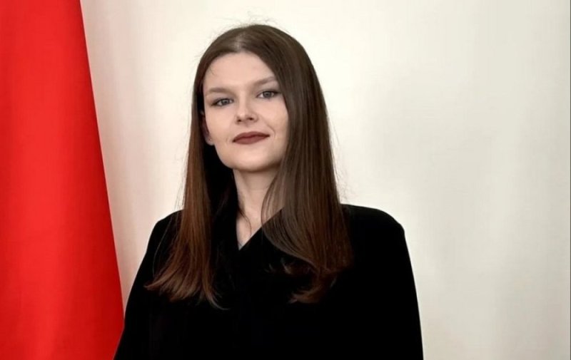 Патрэбна ставць мэты  х дасягаць Выпускнца Галынкаскай сярэдняй школы мя УФДравцы Пална Кобрынец  аб адноснах да любой справы