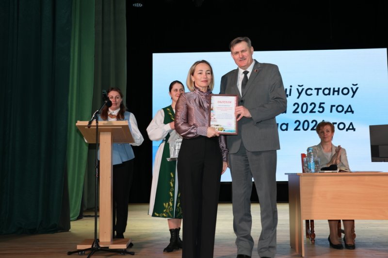 Падвядзенне вынка  знагароджанне лепшых у Зэльвенскм раёне прайшло пасяджэнне савета сектара культуры