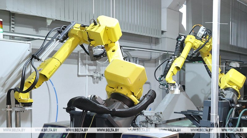 В Беларуси к  году планируют достичь уровня  роботов на  тыс работников