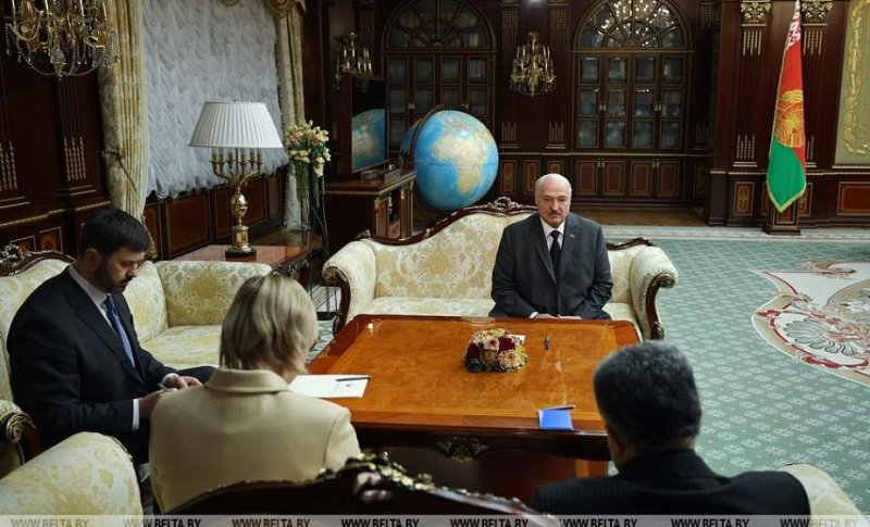 Александр Лукашенко встретился с послом Ирана