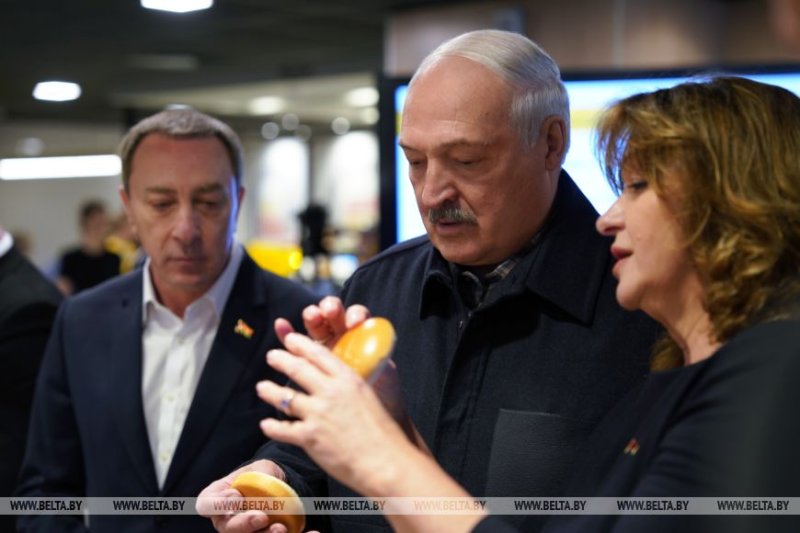 Лукашенко  марта приехал в один из ресторанов сети Макбай и продегустировал местное меню